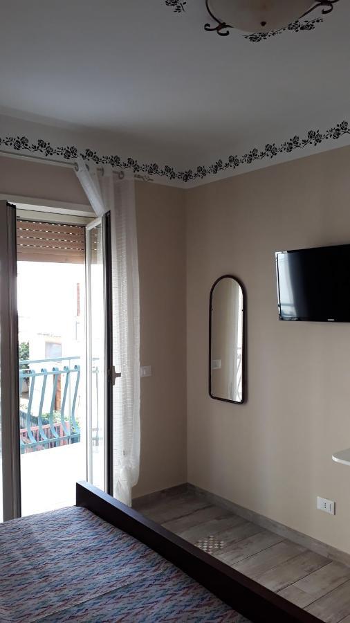 La Rezztella Bed and Breakfast Fondi Buitenkant foto